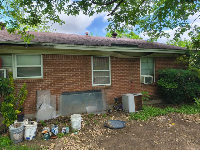 600 Thompson Drive, Saginaw, TX 76179