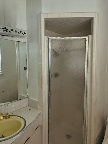 600 Thompson Drive, Saginaw, TX 76179