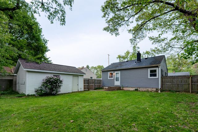1419 Bronx Avenue, Kalamazoo, MI 49048