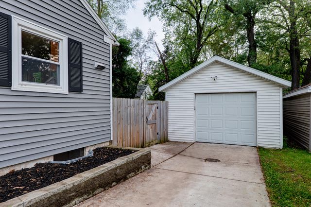 1419 Bronx Avenue, Kalamazoo, MI 49048