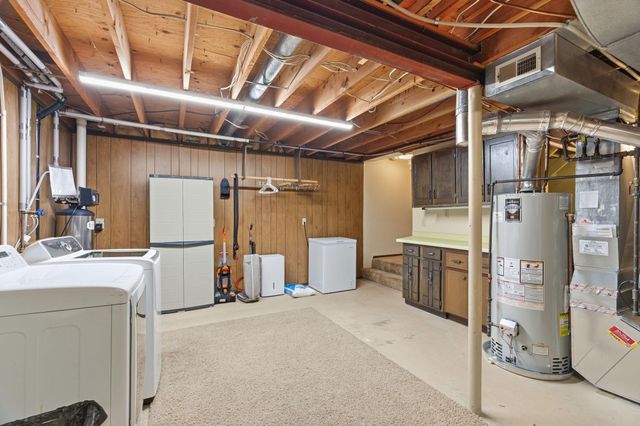 10186 Quaker Lane N, Maple Grove, MN 55369