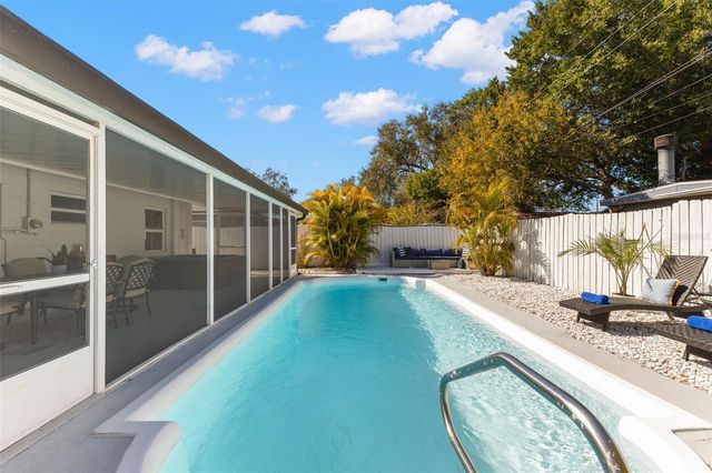 6419 43RD AVENUE N, Kenneth City, FL 33709