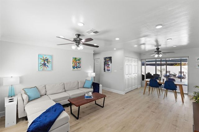 6419 43RD AVENUE N, Kenneth City, FL 33709