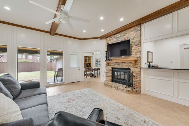 2548 Belmeade Drive, Carrollton, TX 75006