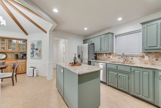 2548 Belmeade Drive, Carrollton, TX 75006