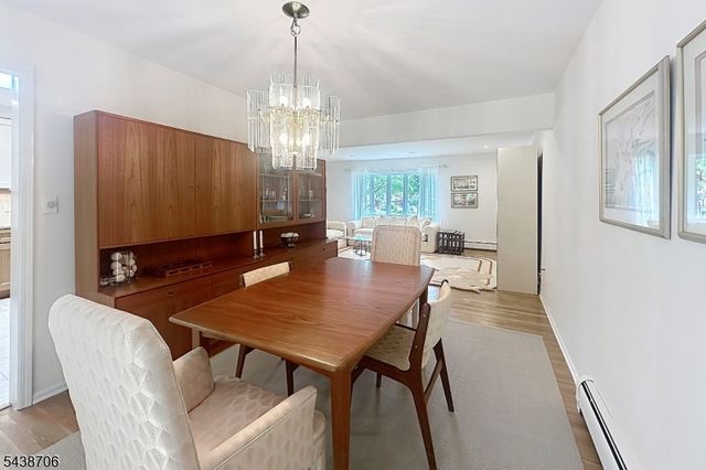 7 Southwood Dr, Parsippany-troy Hills Twp., NJ 07950