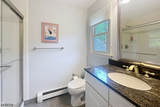 7 Southwood Dr, Parsippany-troy Hills Twp., NJ 07950