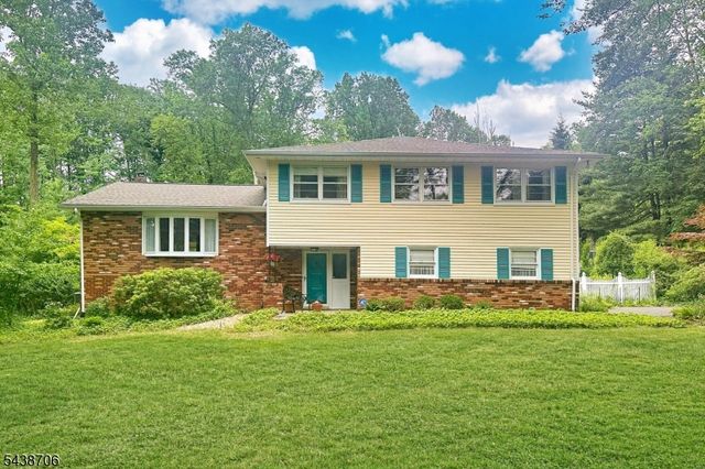 7 Southwood Dr, Parsippany-troy Hills Twp., NJ 07950