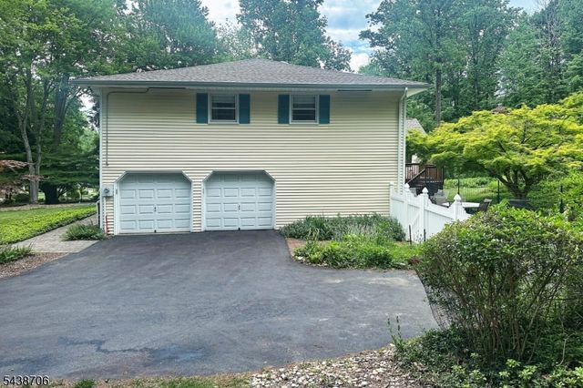 7 Southwood Dr, Parsippany-troy Hills Twp., NJ 07950