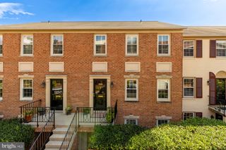 1672 BEEKMAN PL NW #B, Washington, DC 20009