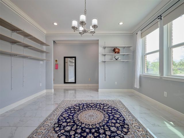 4219 Redbud Street SW, Houston, TX 77051