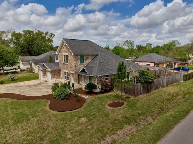 4219 Redbud Street SW, Houston, TX 77051