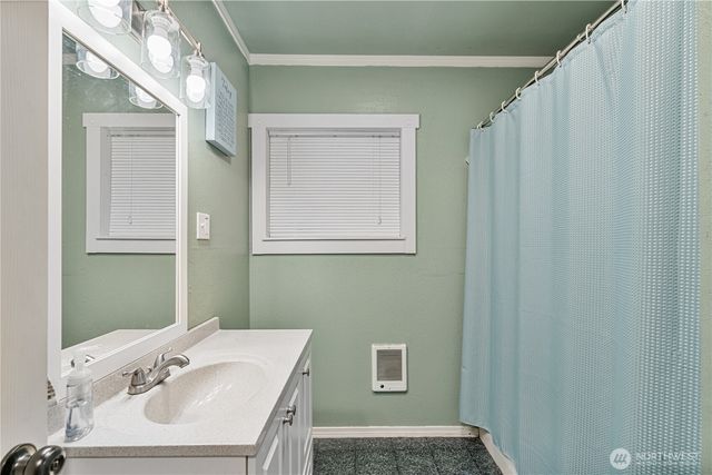 821 Marsh Avenue, Centralia, WA 98531