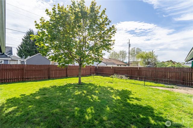 821 Marsh Avenue, Centralia, WA 98531