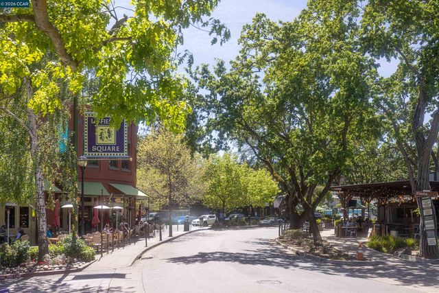 1000 Dewing Ave 210, Lafayette, CA 94549