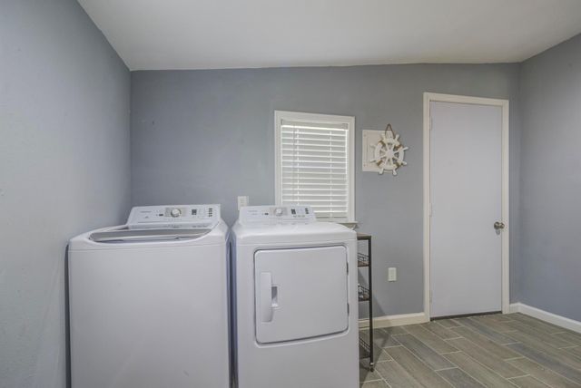541 Circle Drive, La Porte, TX 77571