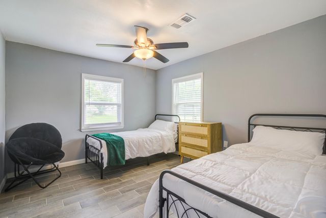 541 Circle Drive, La Porte, TX 77571