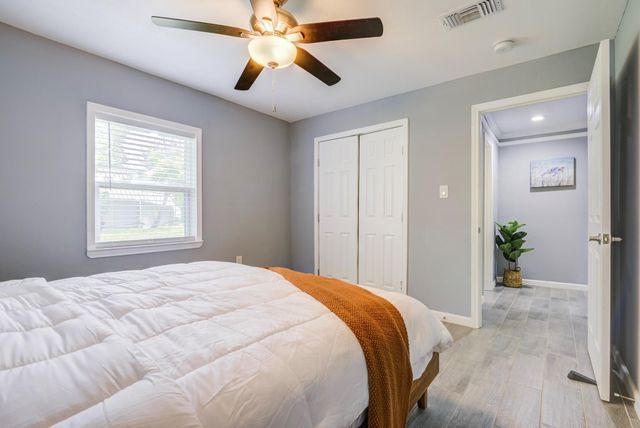 541 Circle Drive, La Porte, TX 77571