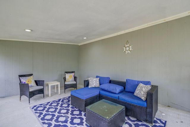 541 Circle Drive, La Porte, TX 77571