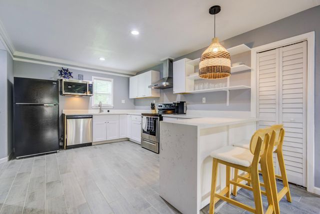 541 Circle Drive, La Porte, TX 77571