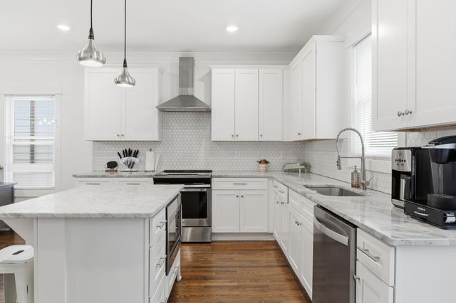 803 21st Ave, N, Nashville, TN 37208