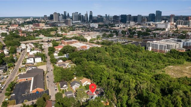 803 21st Ave, N, Nashville, TN 37208