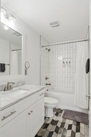 803 21st Ave, N, Nashville, TN 37208
