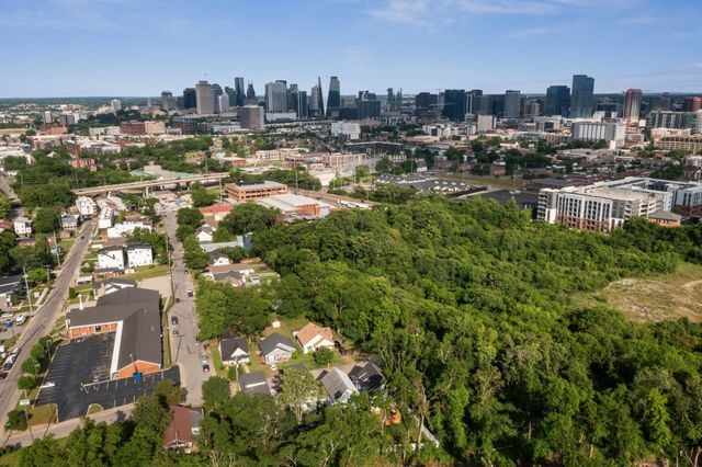 803 21st Ave, N, Nashville, TN 37208