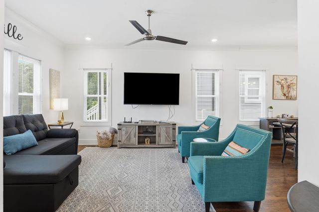 803 21st Ave, N, Nashville, TN 37208