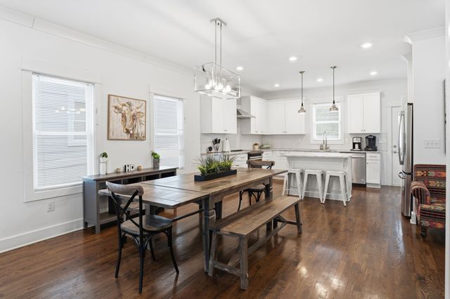 803 21st Ave, N, Nashville, TN 37208