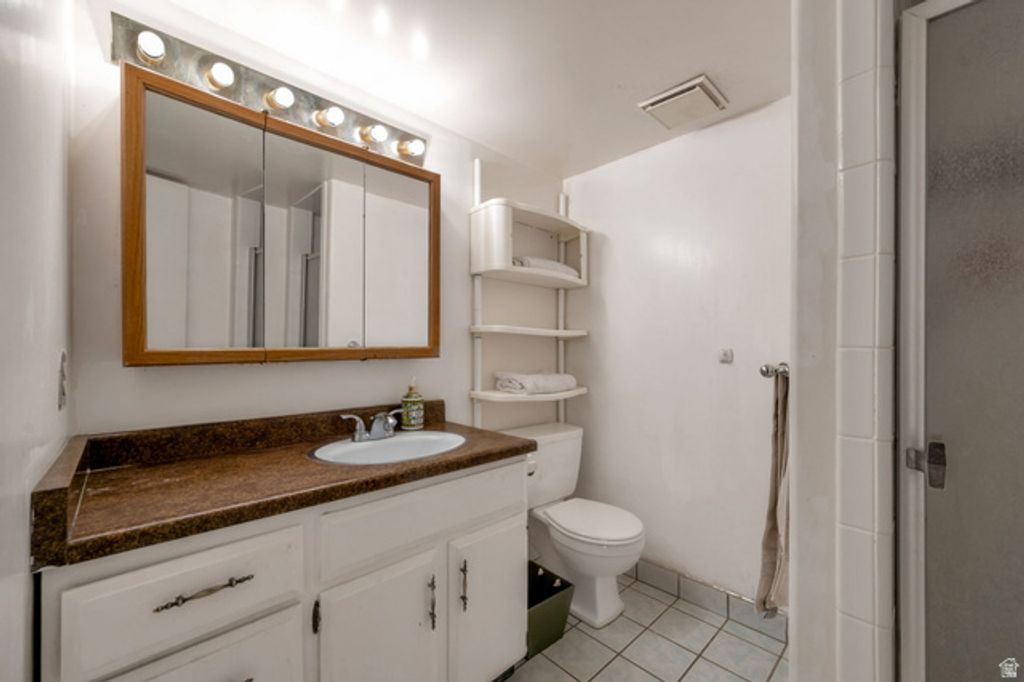 Image 18 of property listing at 1860 E SPRING LN, Holladay, UT 84117