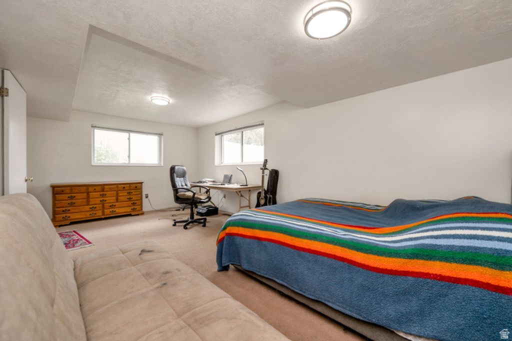 Image 21 of property listing at 1860 E SPRING LN, Holladay, UT 84117