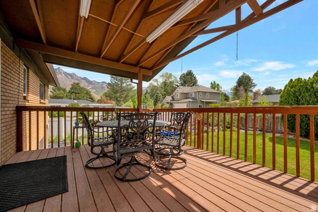 Image 23 of property listing at 1860 E SPRING LN, Holladay, UT 84117