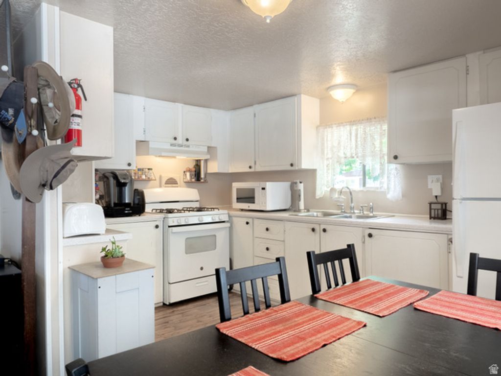 8400 S 4000 W #160, West Jordan, UT 84088 — photo 2