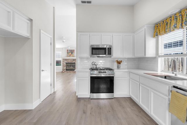 1826 Avenida Martina, Roseville, CA 95747