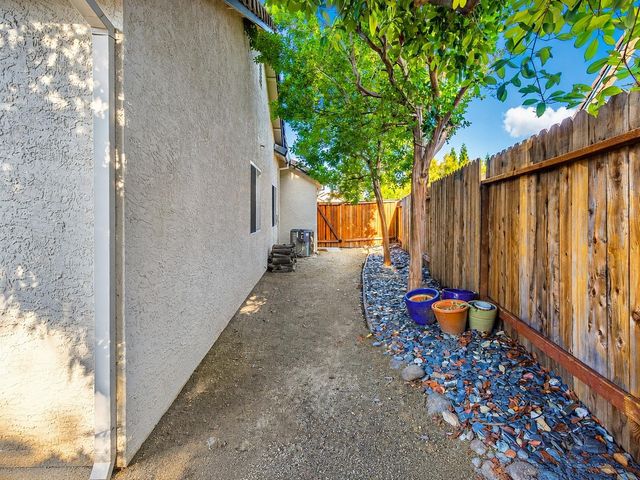 1826 Avenida Martina, Roseville, CA 95747