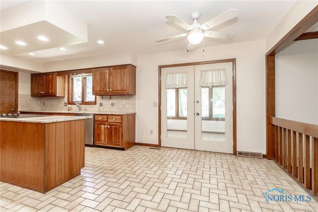 5235 Brookfield Lane, Sylvania, OH 43560