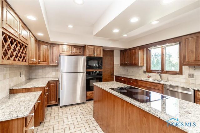 5235 Brookfield Lane, Sylvania, OH 43560