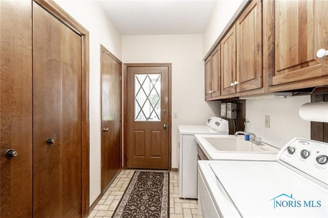 5235 Brookfield Lane, Sylvania, OH 43560