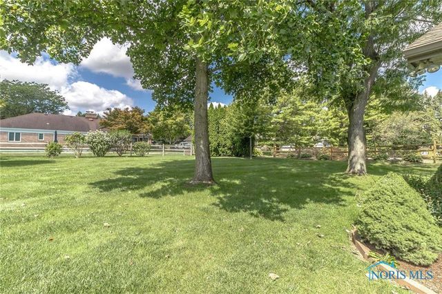 5235 Brookfield Lane, Sylvania, OH 43560