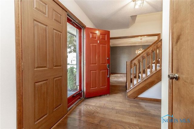 5235 Brookfield Lane, Sylvania, OH 43560