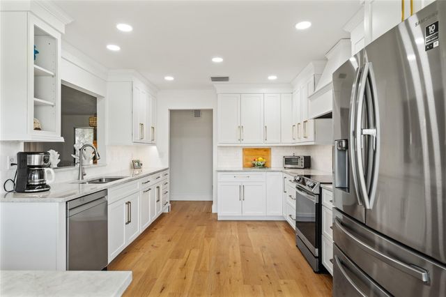 345 W Forest Trail, Vero Beach, FL 32962