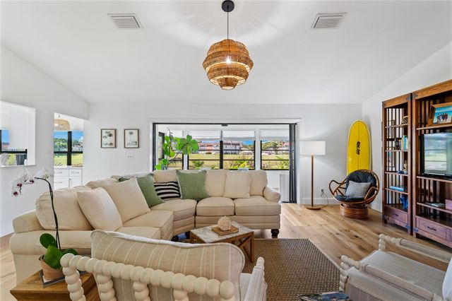 345 W Forest Trail, Vero Beach, FL 32962