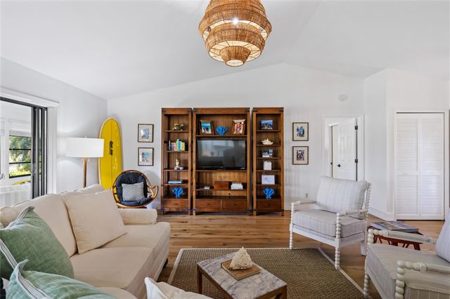 345 W Forest Trail, Vero Beach, FL 32962