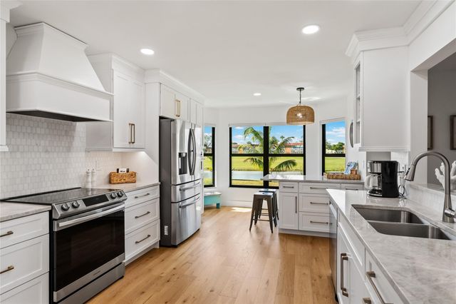 345 W Forest Trail, Vero Beach, FL 32962