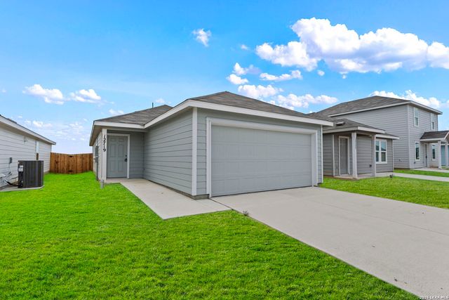 12719 KATHLEEN ST, St Hedwig, TX 78152