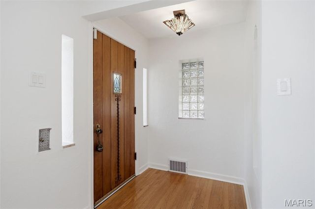 5711 Mardel Avenue, St Louis, MO 63109