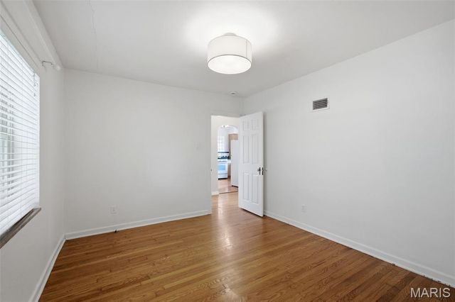 5711 Mardel Avenue, St Louis, MO 63109