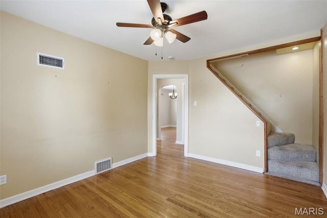 5711 Mardel Avenue, St Louis, MO 63109