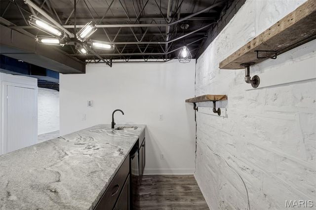 5711 Mardel Avenue, St Louis, MO 63109